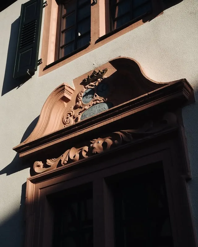 Sandstein-Portal von 1718 am Steinhaus